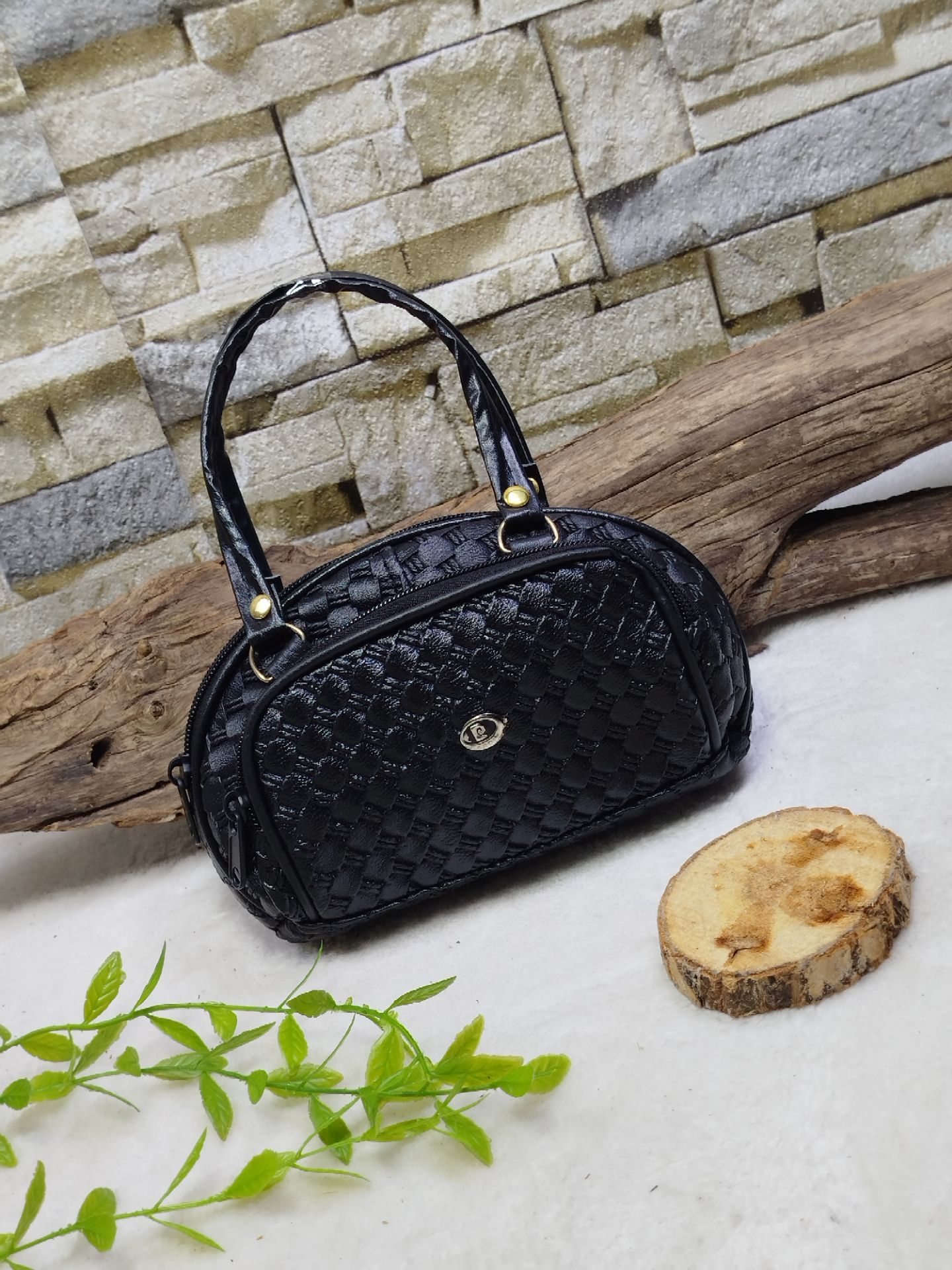  کیف پول زنانه دستی 3 زیپ کار مشهد طرح (A wallet01) 5 روز کاری زمان آماده سازی